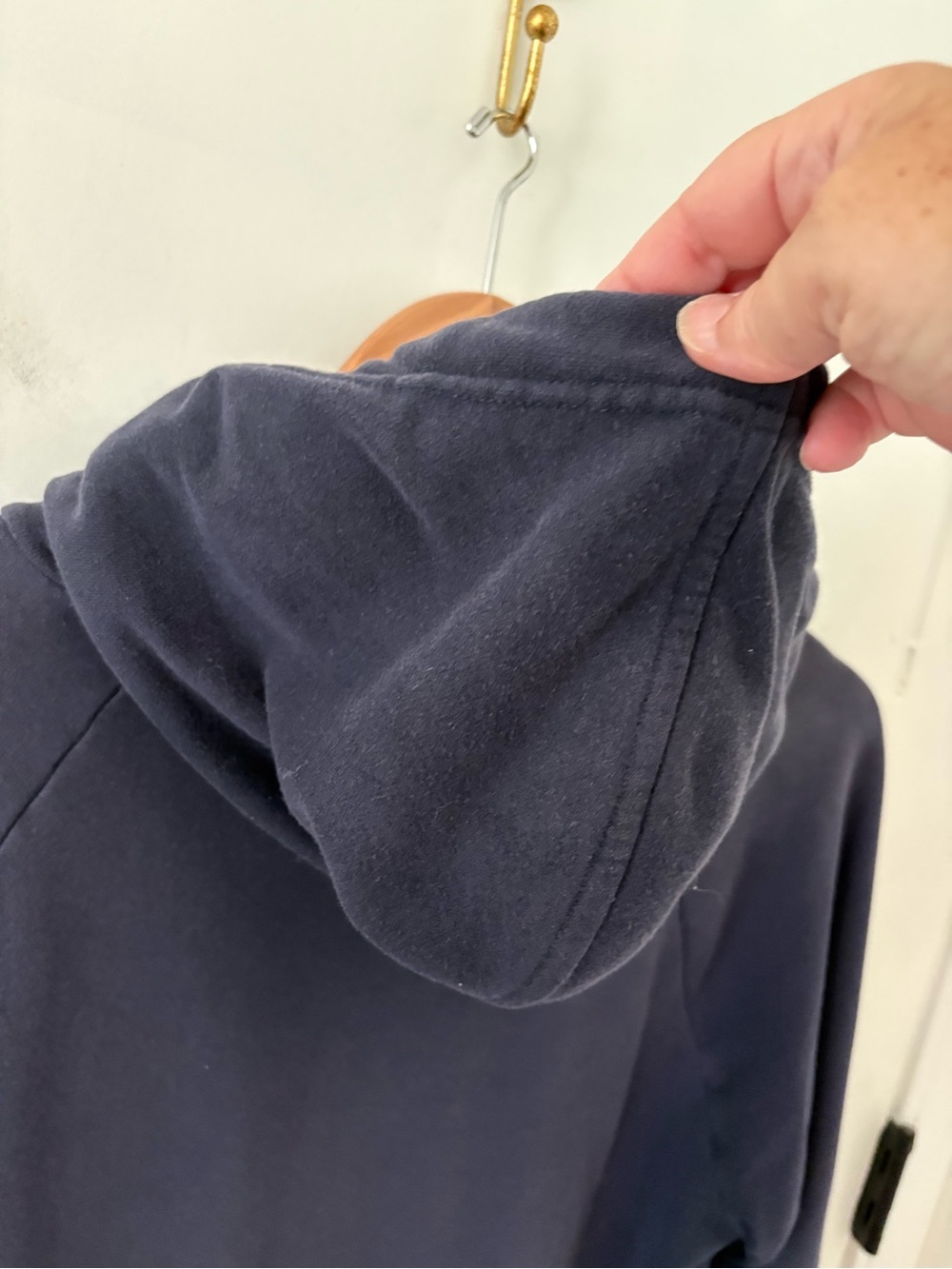 Ralph Lauren Navy RLL Embossed Hoodie. Size Medium. - Picture 5 of 10